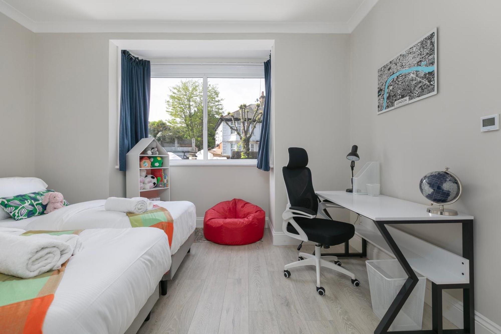 Apartment 5 Bedroom Garden Hse Near Tube & Hampstead Heath